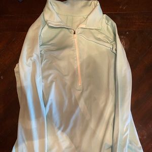 Cold gear under armor long sleeve shirt